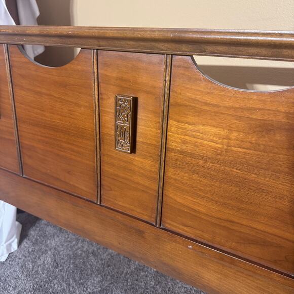 Bassett Mayan Walnut King Headboard Credenza Secretary 2 Nightstands MCM 5 piece - Picture 13 of 16